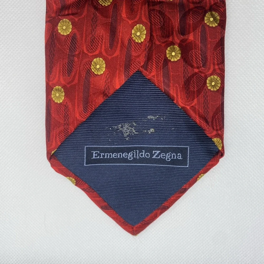 Ermenegildo‎ Zegna Men's 100% Silk Neck Tie Red Gold Flower Medallion Dot Office
